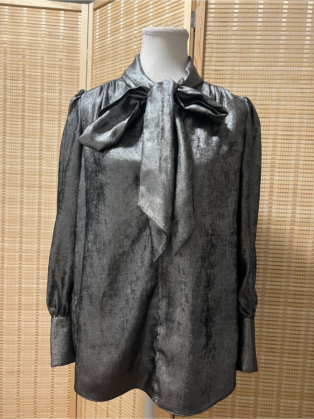 Massimo Dutti Metallic Silver Bow Blouse – Size US 2
